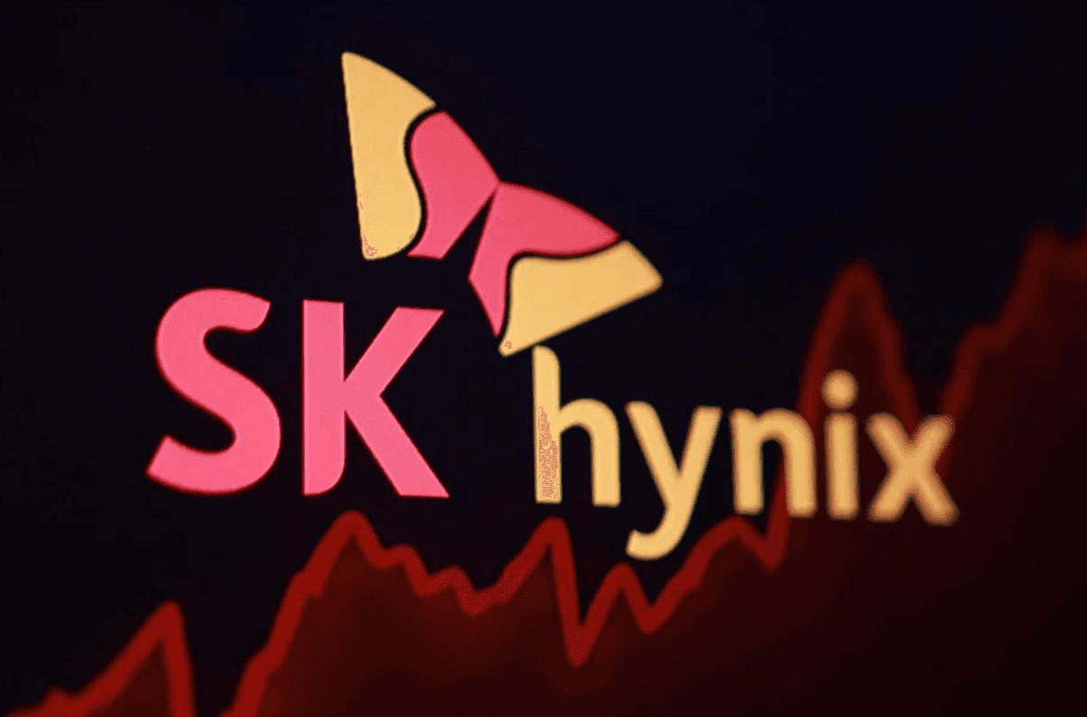 Is SK Hynix Stock a Buy Now? What the 52 Week Low and IPO Price Break Tell Investors